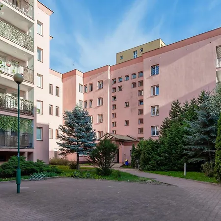 Okopowa Rodzinny Z Balkonem By Renters Apartment