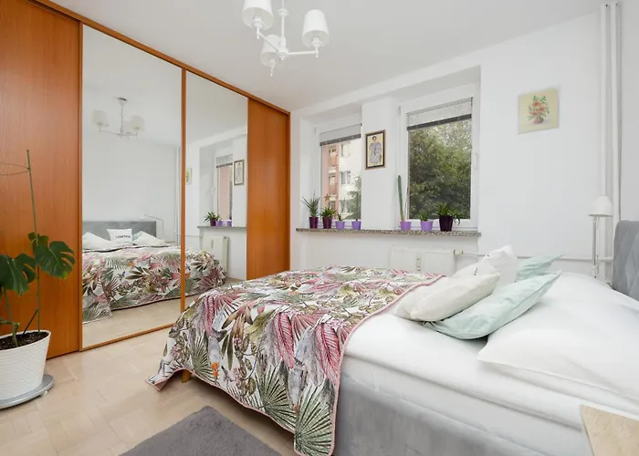 Okopowa Rodzinny Z Balkonem By Renters Apartment