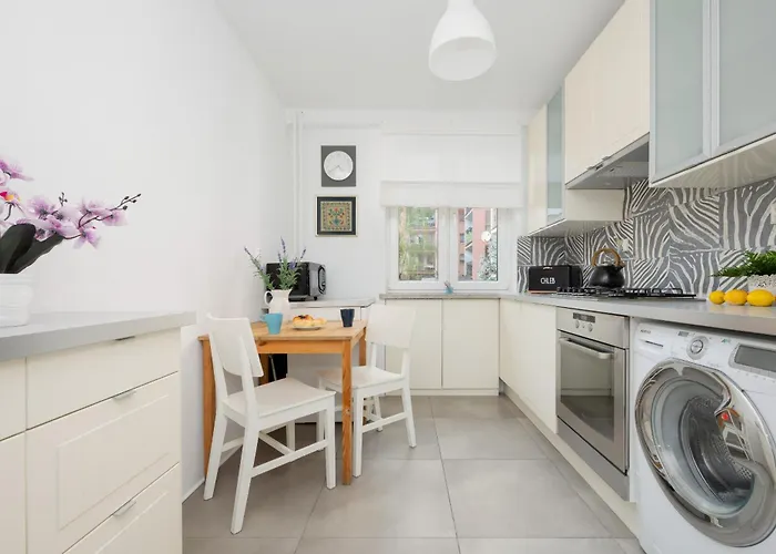 Apartment Okopowa Rodzinny Z Balkonem By Renters *