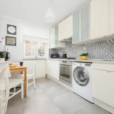 Apartment Okopowa Rodzinny Z Balkonem By Renters