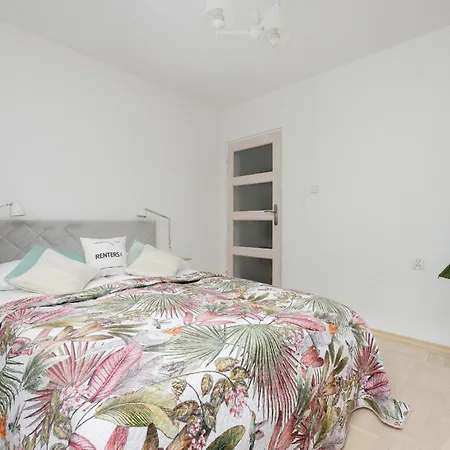 Okopowa Rodzinny Z Balkonem By Renters Varšava