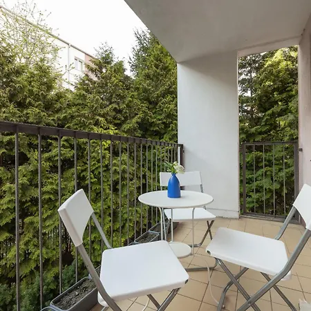 Okopowa Rodzinny Z Balkonem By Renters Apartment