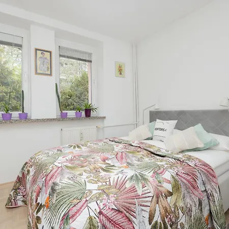 Apartman Okopowa Rodzinny Z Balkonem By Renters